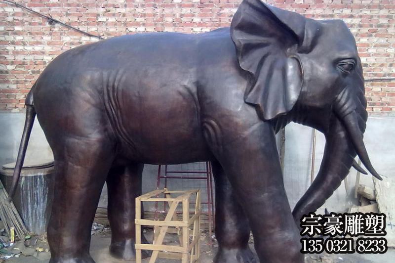 玻璃鋼仿銅石雕戶外園林大型景觀大象雕塑 玻璃鋼仿銅石雕戶外園林大型景觀大象雕塑