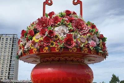 玻璃鋼大花籃，國慶節(jié)日慶典花籃雕塑